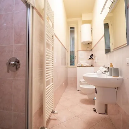 Apartmán 160mq 3br-2ba At 10m From Old Town By Kinguests *